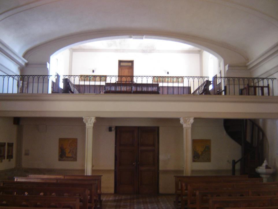 [foto: Mariápolis Lía: Interior de la capilla]